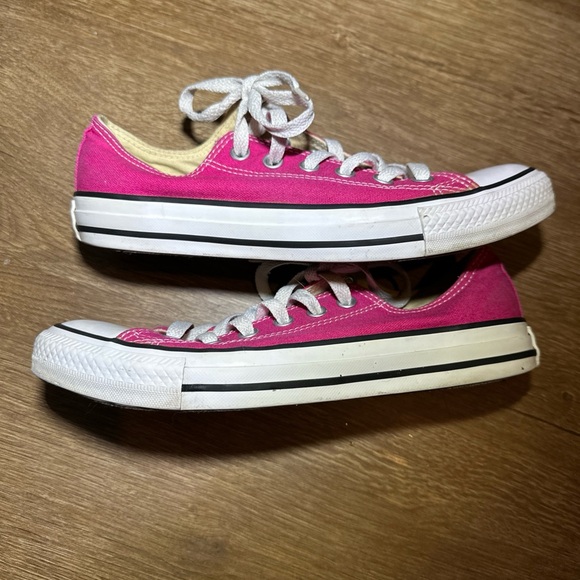 Converse All Stars Women’s 8 Men’s 6 Pink Low‎ Top - Picture 6 of 6